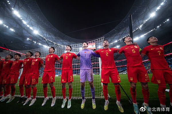 少妇与邻居做爰电影